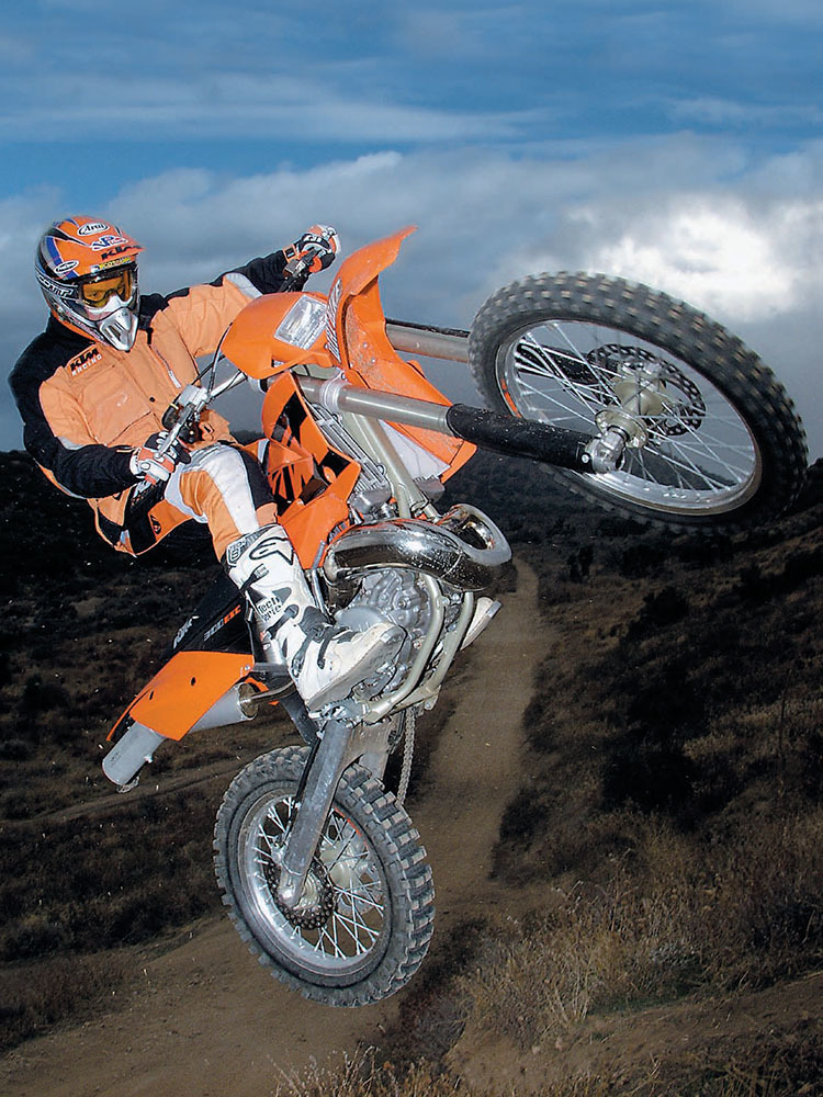 Dirt Bike Magazine - 2-STROKES New and Old - Yamaha YZ65