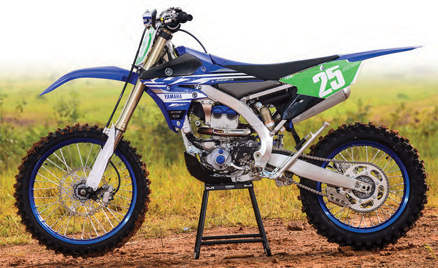 Dirt Bike Magazine - December 2018 - Yamaha YZ250FX Vs