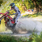 CONDUZINDO A YAMAHA YZ2023X 125: THE WRAP - Dirt Bike Magazine