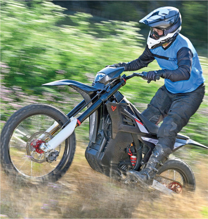 Dirt Bike Magazine - July 2024 - Arctic Leopard E-XE880