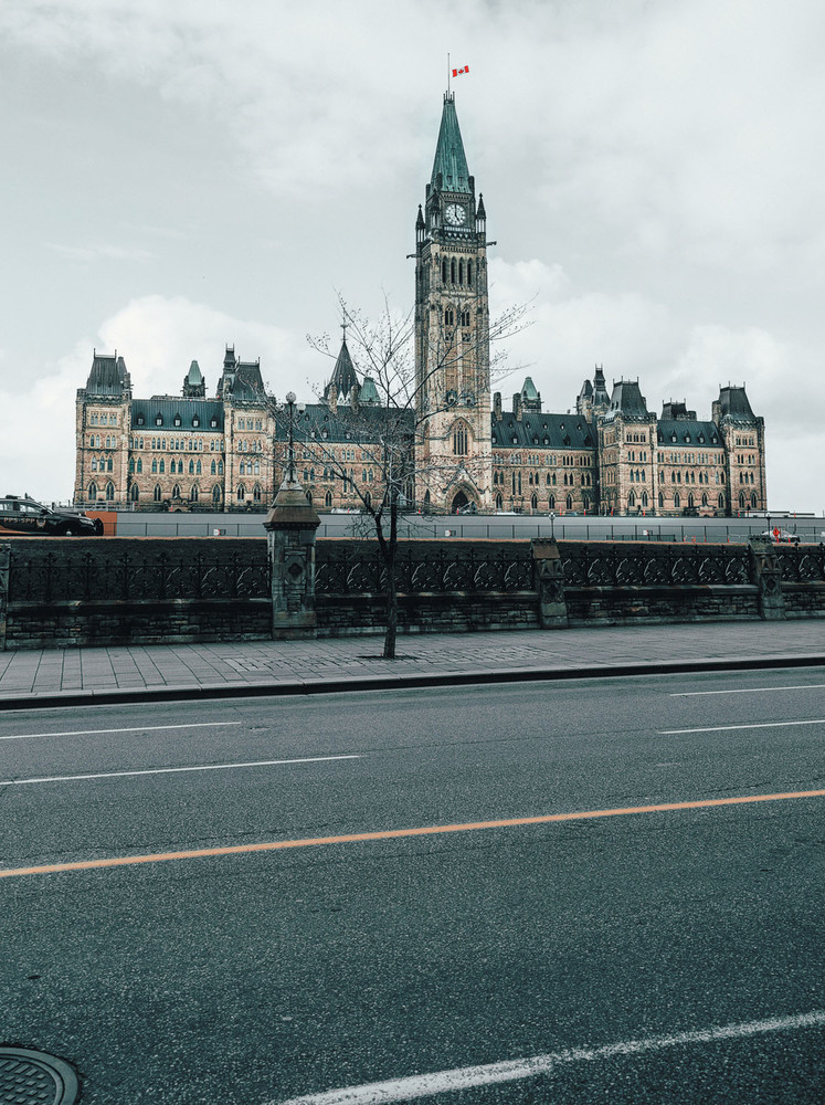 image of a clock tower