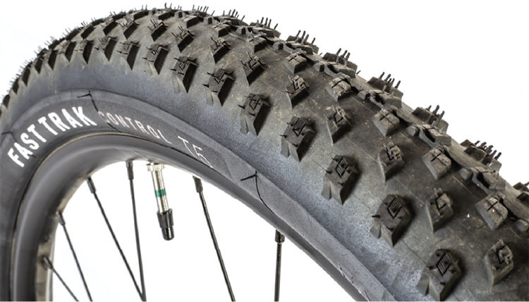 Mountain Bike Action - July 2024 - Specialized Fast Trak Control Tires