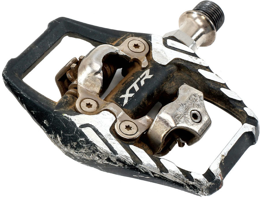 Mountain Bike Action October 2022 Shimano XTR Trail Vs. Saint Pedals